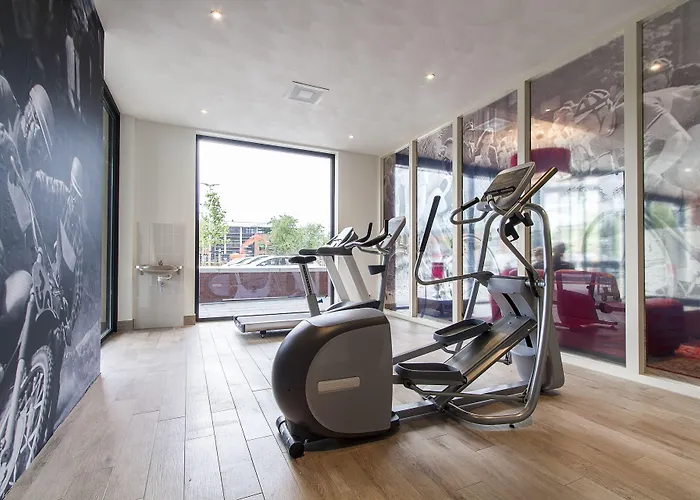 Отель Bastion Waalre 4*