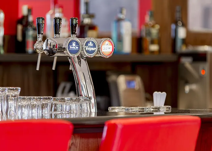 Bastion Waalre 4* Эйндховен