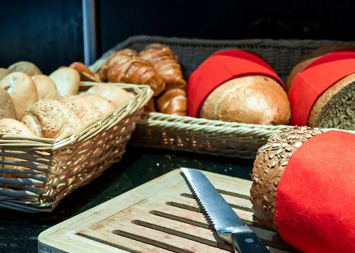 Bastion Waalre Отель